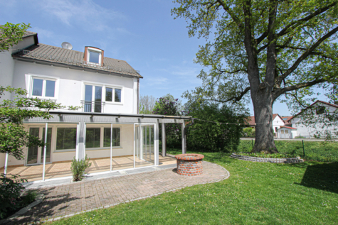 Großzügiges Reiheneckhaus mit traumhaftem Garten in ruhiger Lage von Langenpreising, 85465 Langenpreising, Reiheneckhaus