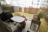 Terrasse - Innenstadtnah | Hochwertige 3-Zi.-EG-Wohnung mit Gartenanteil & überdachter Terrasse | 2 TG-Plätze