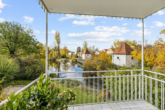 Balkon - Exklusive Idylle an der Sempt – 3-Zi.-Whg mit Westbalkon, Wasserblick & Zentrumsnähe