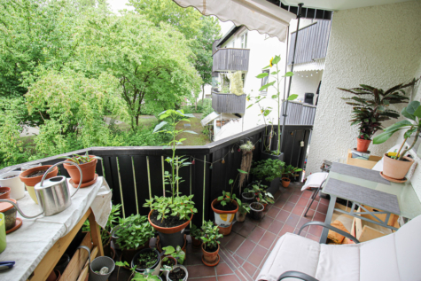 Gepflegte 2-Zimmer-Wohnung mit Balkon und Blick ins Grüne in zentraler Lage von Erding, 85435 Erding, Etagenwohnung