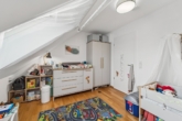 Kinderzimmer II - Moderne 4-Zi.-DG-Whg. mit barrierefreiem Zugang, Balkon und hochwertiger Ausstattung