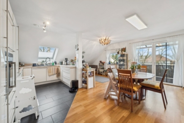 Moderne 4-Zi.-DG-Whg. mit barrierefreiem Zugang, Balkon und hochwertiger Ausstattung, 85467 Neuching, Dachgeschosswohnung